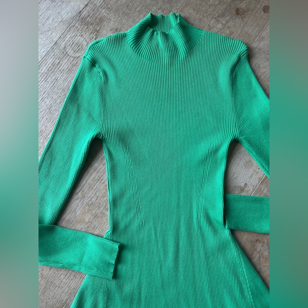 ☘️ Zara Vibrant Green Long Sleeve Dress Fit & Flare - Picture 5 of 7